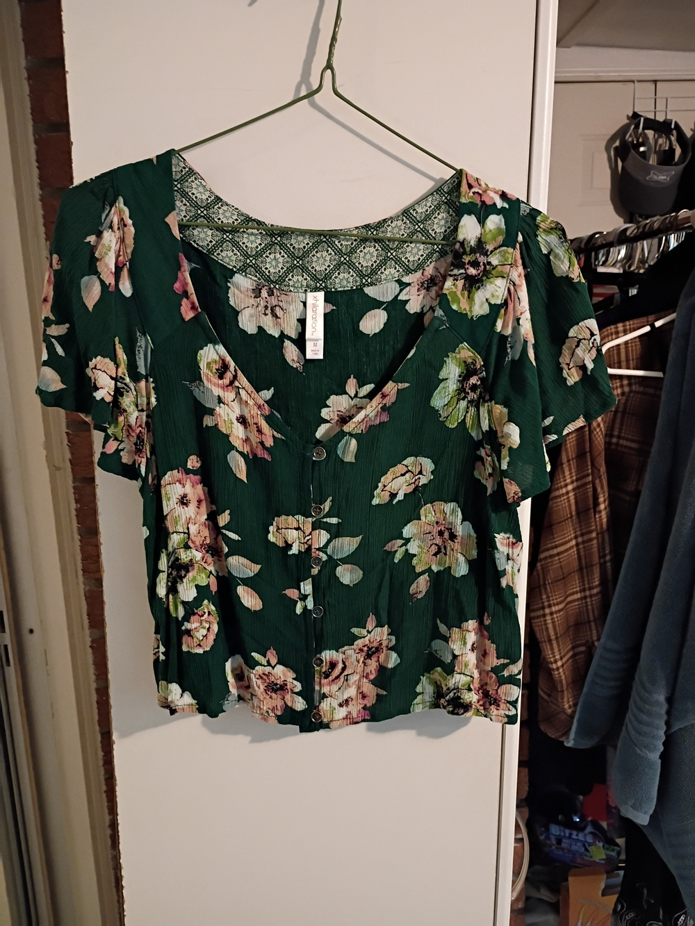 Green Floral Button-Front Women’s Top